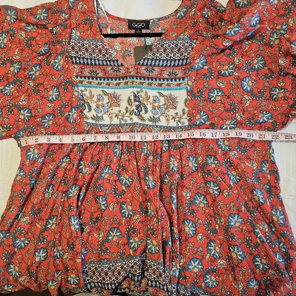 GiGiO Balloon Sleeve Hi-Low Tunic Top with Pockets - Picture 15 of 15